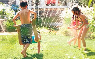 JUGANDO CON EL AGUA